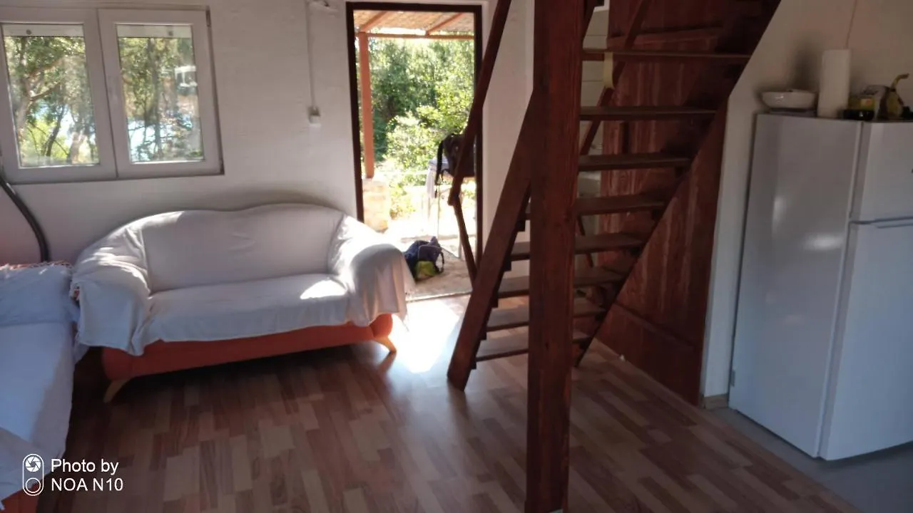 샬레 Isolated, 30M To Sea, Viktoria S Cottage 칼리