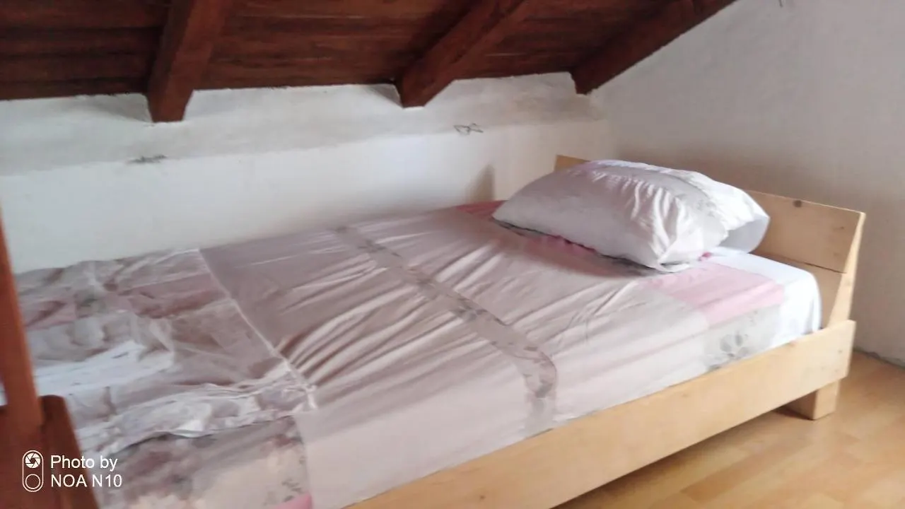 Isolated, 30M To Sea, Viktoria S Cottage 칼리 0*,